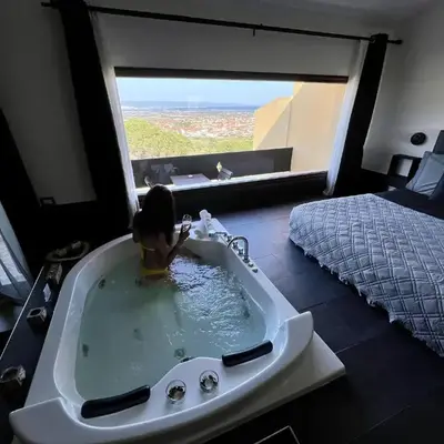 Suite 115 - Luxury Rooms