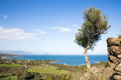 Paesaggio naturale nelle vicinanze della casa vacanze