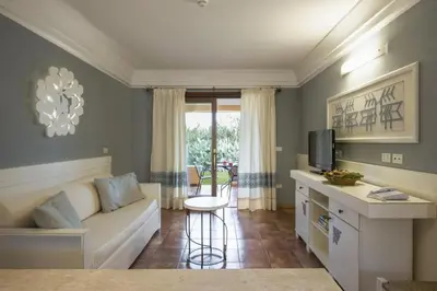 Cucina o angolo cottura di Tranquil Lantana Resort Hotel Apartments 1 Bedroom room apartment sleeps 5 per