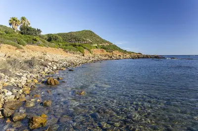 Paesaggio naturale nelle vicinanze della villa