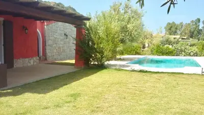 Piscina di Villas with private pool in Costa Rei just 500 meters from the sea o nelle vicinanze