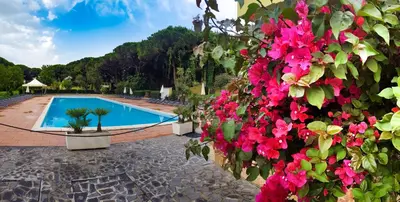 Piscina di Horse Country Resort Congress & Spa - Hotel Ribot o nelle vicinanze
