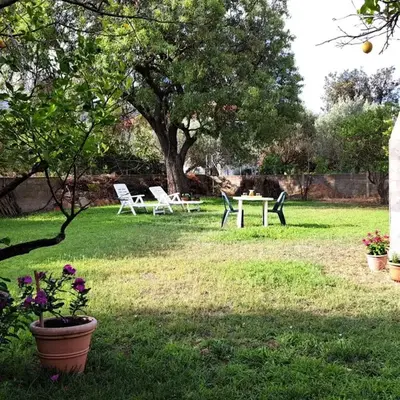 L'oasi - Monolocale con giardino in Sardegna