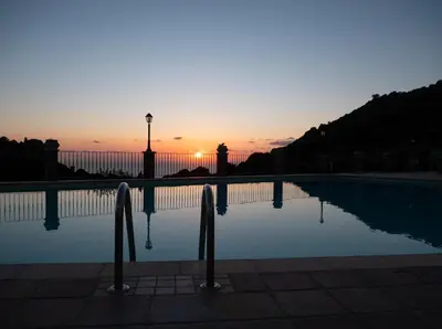Piscina di A Strapiombo sul Mare Tanca Piras o nelle vicinanze