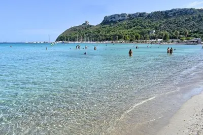 Paesaggio naturale nelle vicinanze della villa