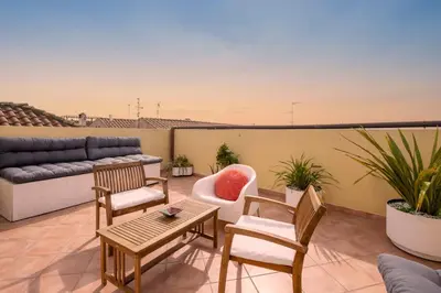 Area soggiorno di Penthouse with Terrace in historic centre