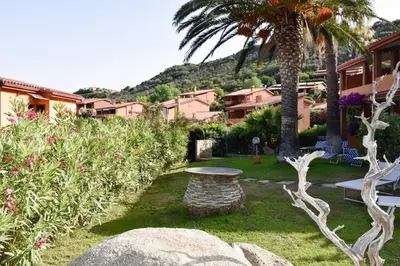 Giardino di Terraced House in Costa Rei by the Sea